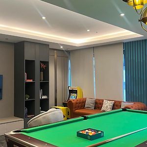 Aurora Escalades Tower Near Smart Araneta Colisium